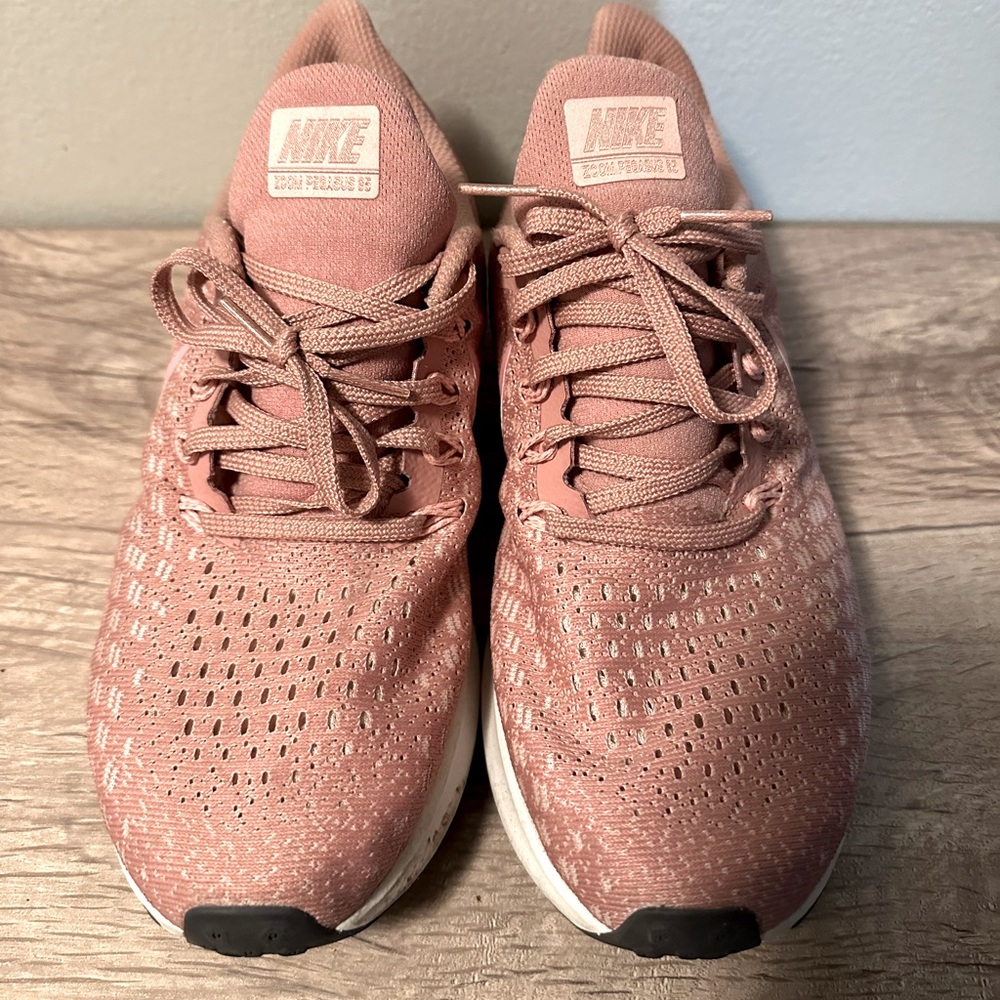 Women’s Nike Zoom Pegasus 35